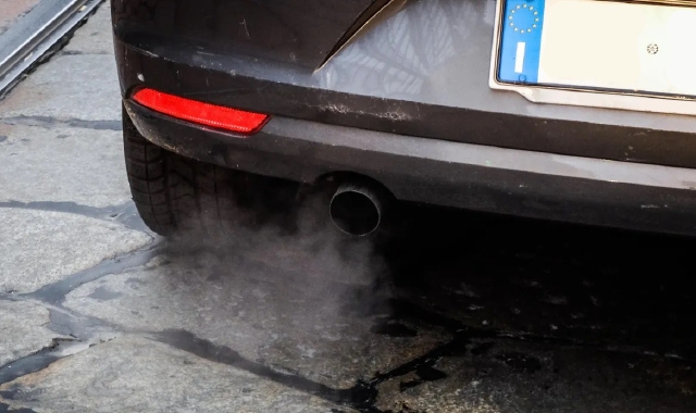 Stop auto diesel Euro 5, Salvini punta al rinvio