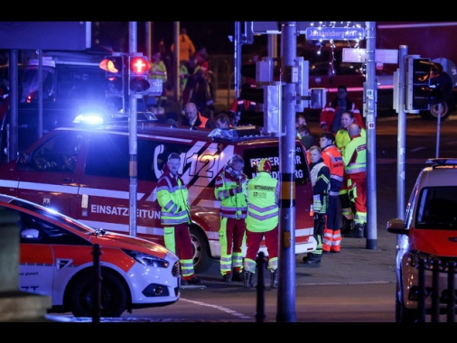 Scoppia un incendio in un ospedale di Amburgo, tre morti