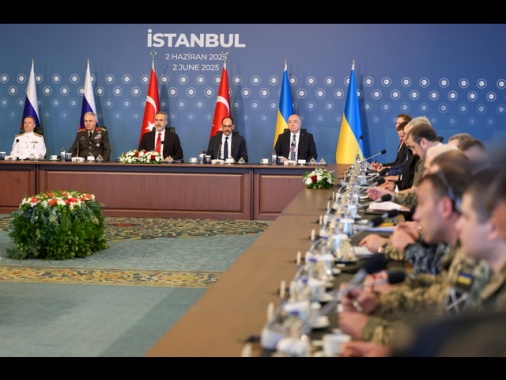 Media russi, 'terminati i colloqui Mosca-Kiev a Istanbul'