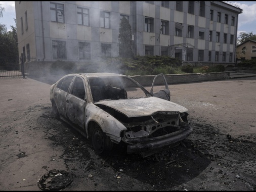 Kiev, almeno tre morti e due feriti per i raid russi nel Donetsk