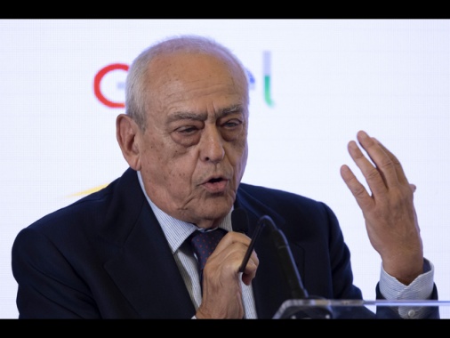 Vm 2006 (Caltagirone) chiede il rinvio dell'assemblea Mediobanca