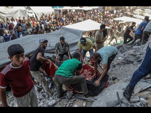 Idf, indagine in corso su spari vicino a sito aiuti a Gaza