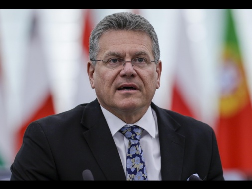 Sefcovic vede Wang, 'al lavoro per summit Ue-Cina'