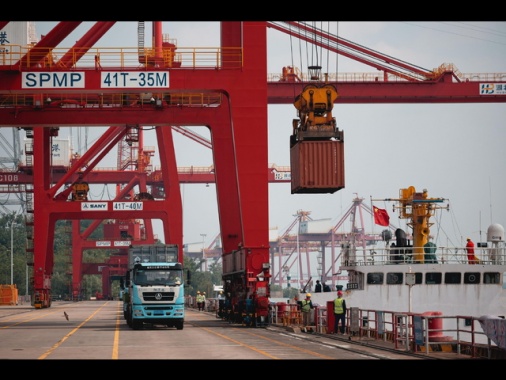 Scattano i dazi Usa del 50% su acciaio e alluminio