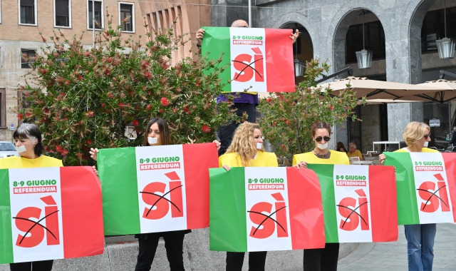 Referendum, Cgil in piazza a Varese