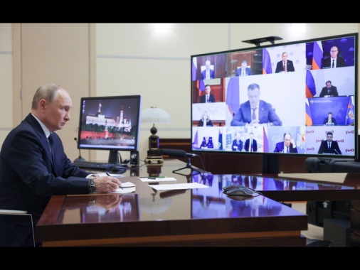 Putin, 'tregua? Servirebbe a Kiev per armarsi'