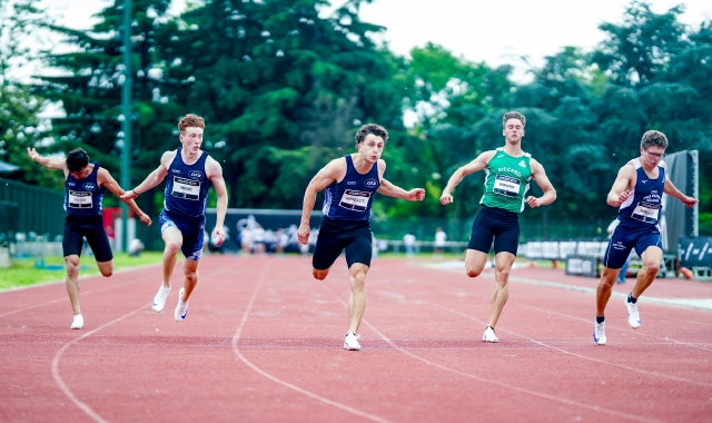 Al centro Filippo Cappelletti (foto Fidal Lombardia)