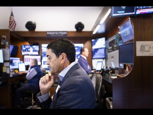 Borsa: l'Asia in cauto rialzo in attesa di Bce e dati Usa