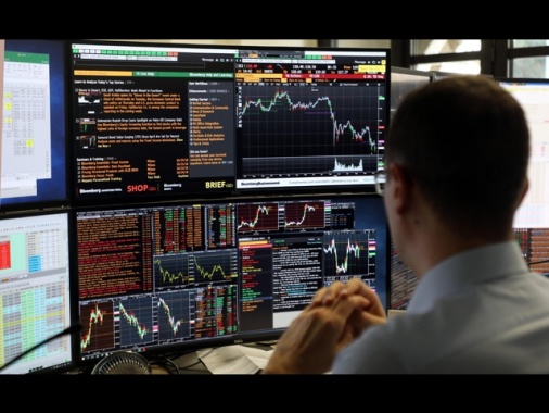 Lo spread tra Btp e Bund chiude su nuovi minimi a 94,8 punti