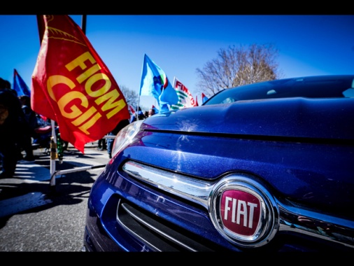 Nessun accordo tra Fiom e Stellantis per aumenti salariali