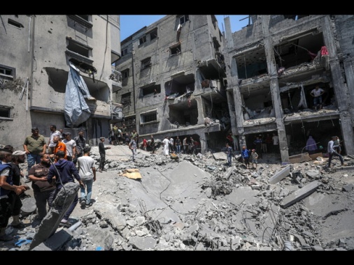 Al Jazeera,'56 morti nella Striscia, massacro a Gaza City'