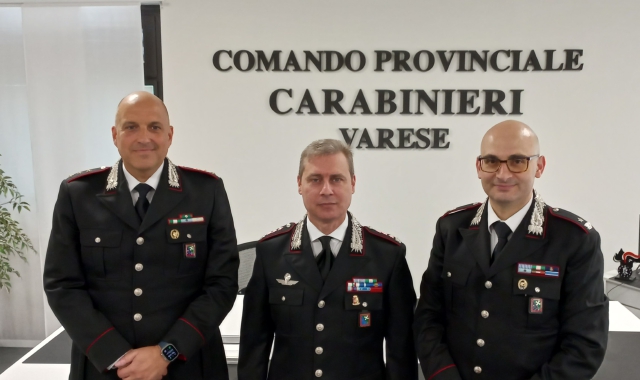 Da sinistra il capitano Giorgio Galesi, il Comandante provinciale Marco Gagliardo e il maggiore Pierpaolo Convertino