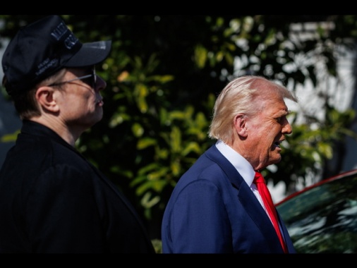 'Consiglieri di Trump e Musk si sono parlati al telefono'