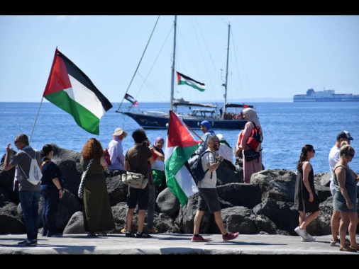 Nave di Gaza Flotilla a Katz, 'avanti fino all'ultimo minuto'