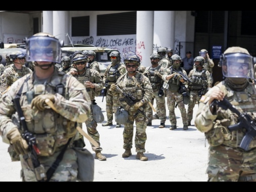 Trump, guardia nazionale per ristabilire legge e ordine