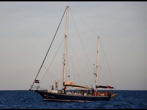 Israele: barca Flotilla dirottata, chi a bordo sarà rimpatriato