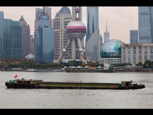 Cina: surplus maggio a 103 miliardi, export frena a +4,8%