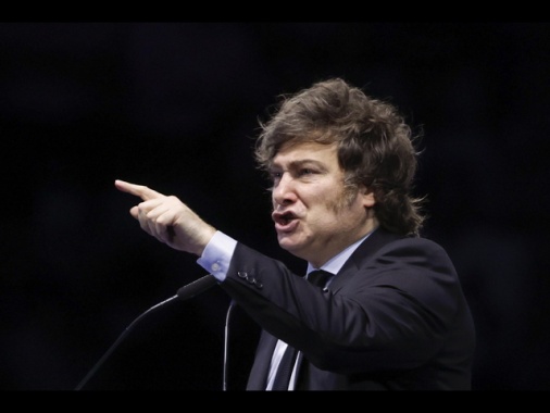 Milei, 'il premier spagnolo Sánchez è un teppista'