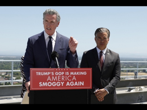 Newsom, 'folle l'invio dei marines a Los Angeles'