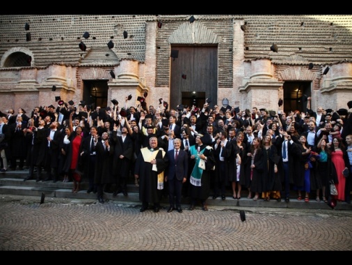 Rapporto AlmaLaurea, cresce occupazione e stipendio laureati