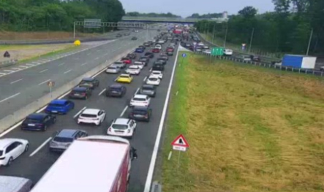 Traffico intenso: tutti in coda verso Milano