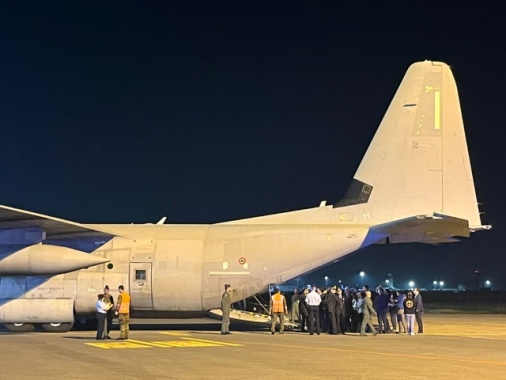 Bimbi Gaza atterrati in Italia, tra loro anche il piccolo Adam