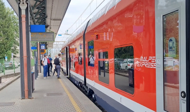 Bloccata la circolazione dei treni per Malpensa