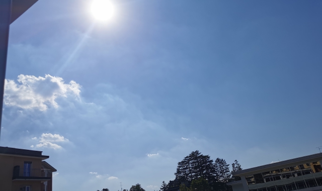 Sole a picco su Saronno
