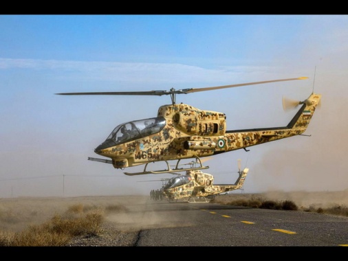 L'Iran lancia esercitazioni militari 'di fronte a minacce'