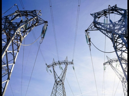 Ue, 'l'Italia tra i Paesi con prezzi dell'elettricità più alti'