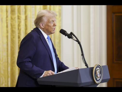 Trump convoca governo dopo attacchi israeliani su Iran