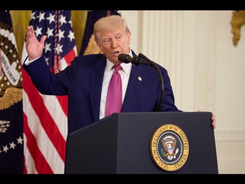 Trump convoca il governo dopo gli attacchi israeliani sull'Iran