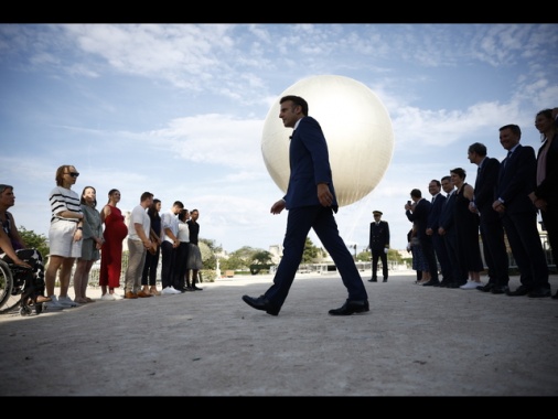 Macron sente Trump, 'Israele deve difendersi, no escalation'