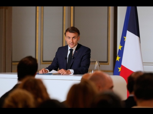 Macron, 'pronti a operazioni per difendere Israele'