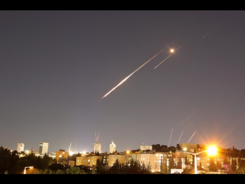 Israele, uccisa una donna e 14 feriti nell'attacco iraniano