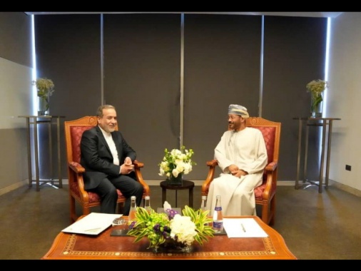 Iran, bocceremo accordi su nucleare contro nostri diritti