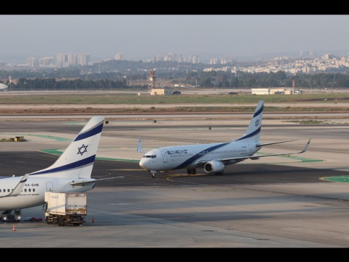 Spazio aereo Israele resta chiuso almeno fino al 22 giugno