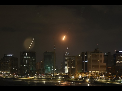 Attacco Iran, gravi distruzioni in centro e nord di Israele