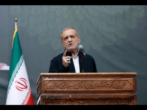 Presidente Iran lancia appello all'unità contro Israele