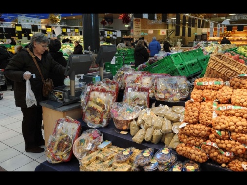 Confcommercio, pil +0,1%, sale dello 0,8% nell'anno