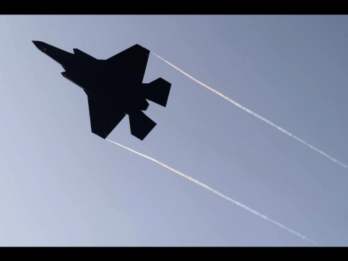 Idf, i caccia stanno lanciando un nuovo attacco in Iran centrale