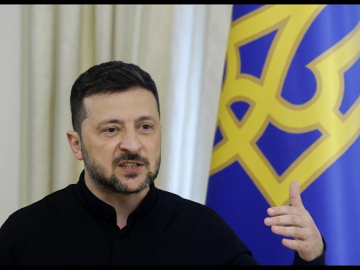 Zelensky, 'al G7 parlerò con Trump dell'acquisto di armi Usa'