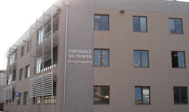 Il novantenne è in prognosi riservata all’ospedale di Borgomanero