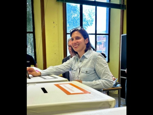 Schlein, chi lavora è povero ma bloccano il salario minimo