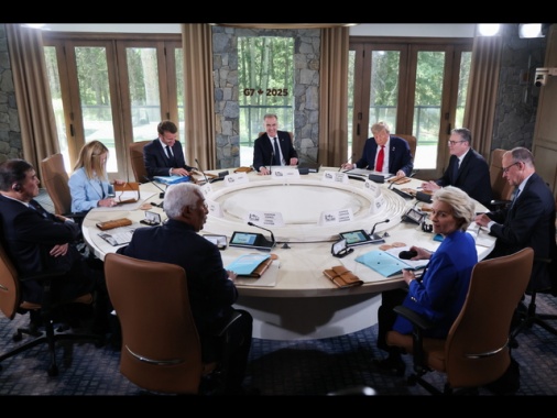 Lungo colloquio fra Trump e Macron a margine del G7