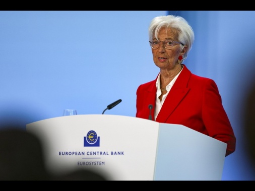 Lagarde, è l'ora dell'euro globale, ma serve azione decisa