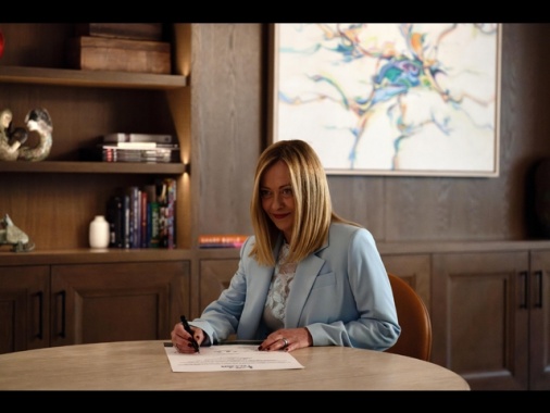 Meloni ai maturandi, siate fieri di voi stessi, forza ragazzi