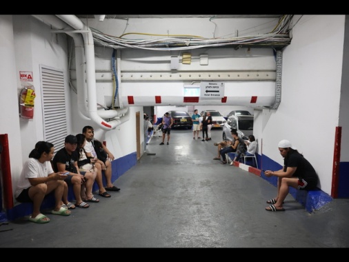 Sirene d'allarme in Israele, esplosioni a Tel Aviv e Gerusalemme