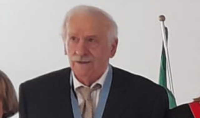 Sesto, addio allo storico giornalaio