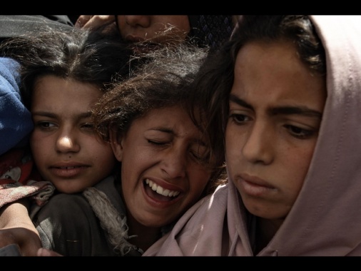 Soccorsi Gaza, '72 morti dall'alba, 21 in attesa aiuti'